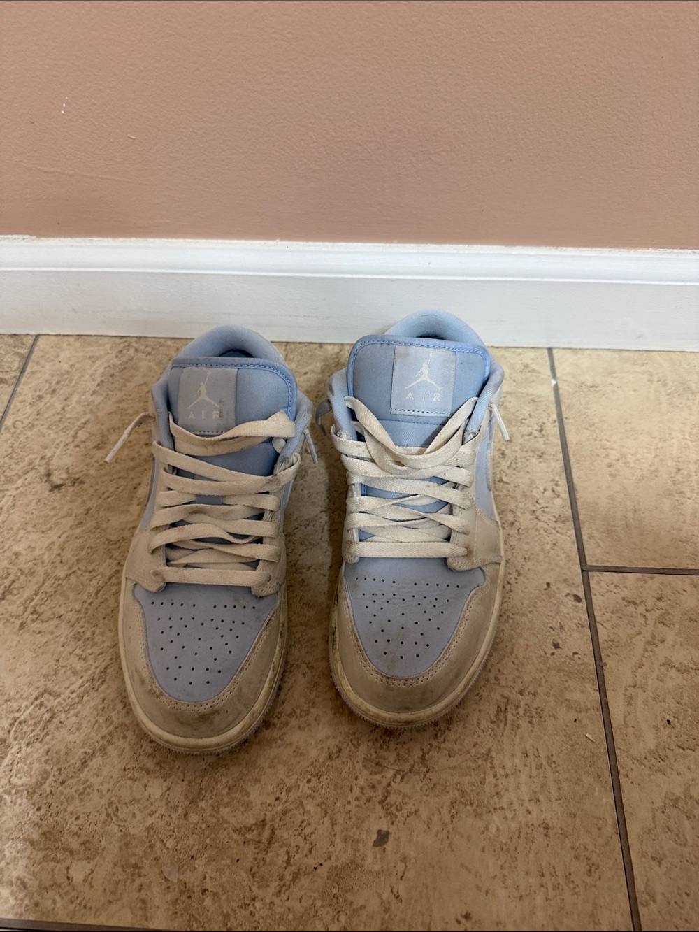 Jordan Low-Top Sneakers
